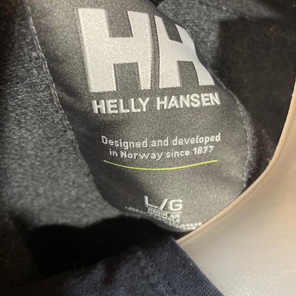 Helly Hansen Shirt – Great for Tough Weather! - Picture 7 of 10